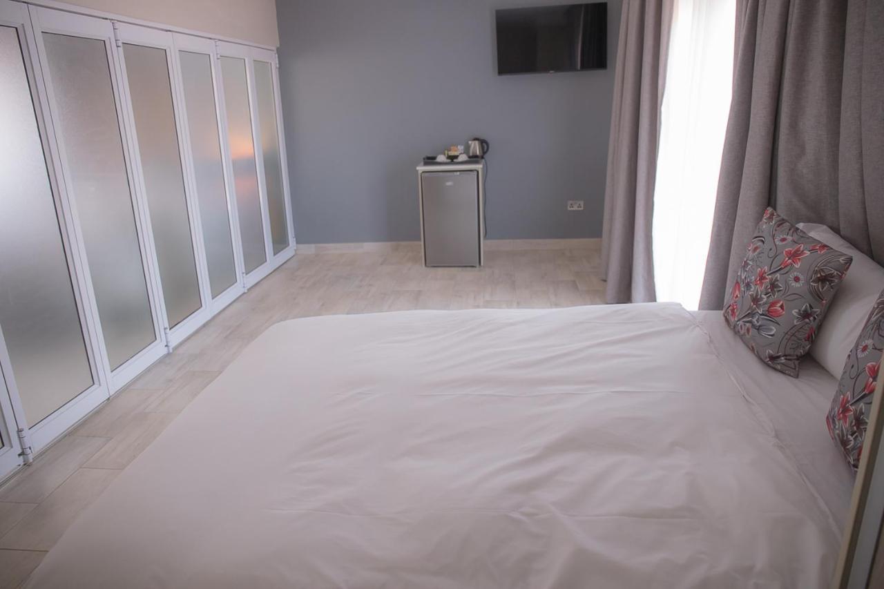 Gletwyn Boutique Guesthouse ฮาราเร ภายนอก รูปภาพ